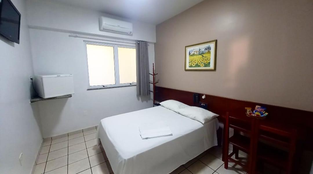Alpha Ville Hotel Assis Dış mekan fotoğraf