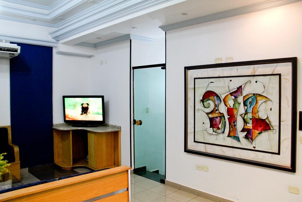 Alpha Ville Hotel Assis Dış mekan fotoğraf
